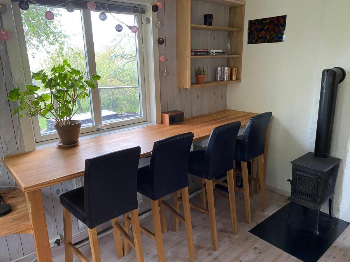 Stuga Pa Rossoe, Stroemstad Luaran gambar